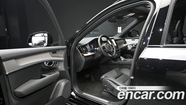 Volvo XC90 2026 — photo 10