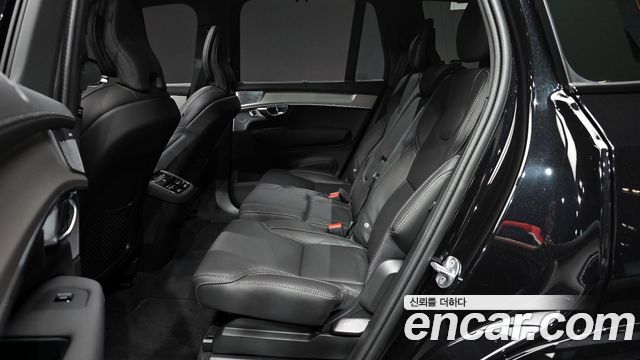 Volvo XC90 2026 — photo 12