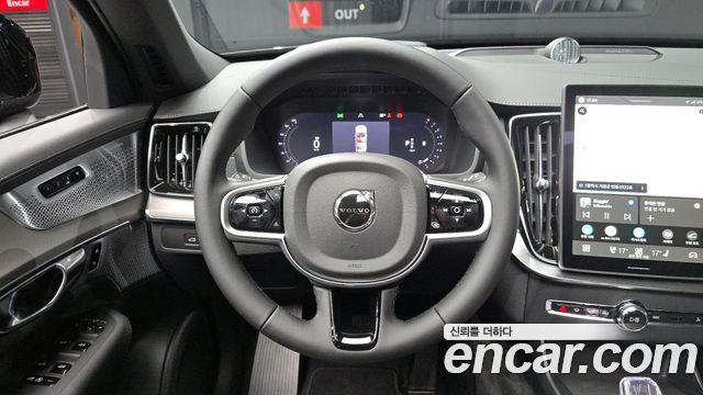 Volvo XC90 2026 — photo 13
