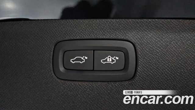 Volvo XC90 2026 — photo 20