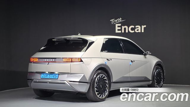 Hyundai Ioniq5 2022 — photo 2