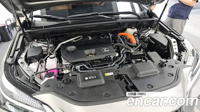 Lexus NX 2025 — photo 6