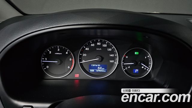 Hyundai Starex 2017 — photo 8