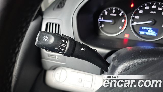 Hyundai Starex 2017 — photo 15