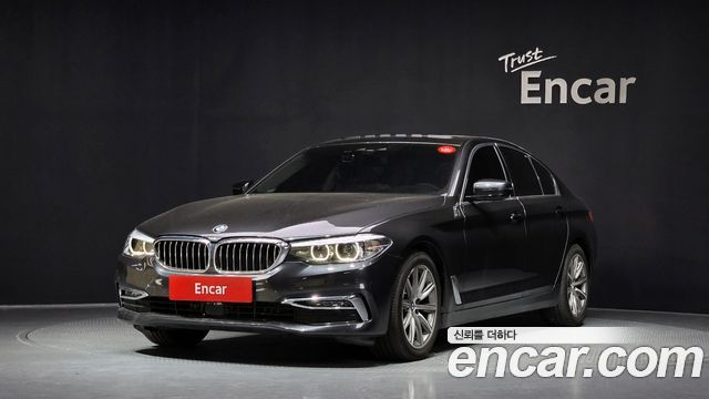 BMW 5-Series 2019 — photo 1