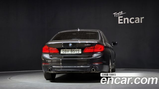 BMW 5-Series 2019 — photo 4