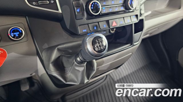 Hyundai Solati 2015 — photo 9