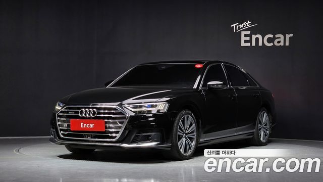 Audi A8 2021 — photo 1