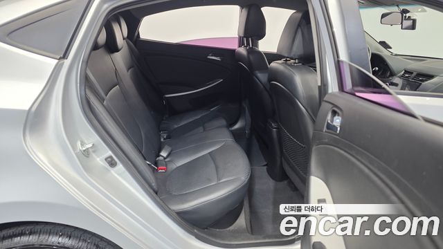 Hyundai Accent 2014 — photo 18