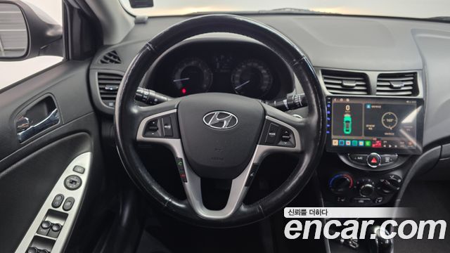 Hyundai Accent 2014 — photo 19