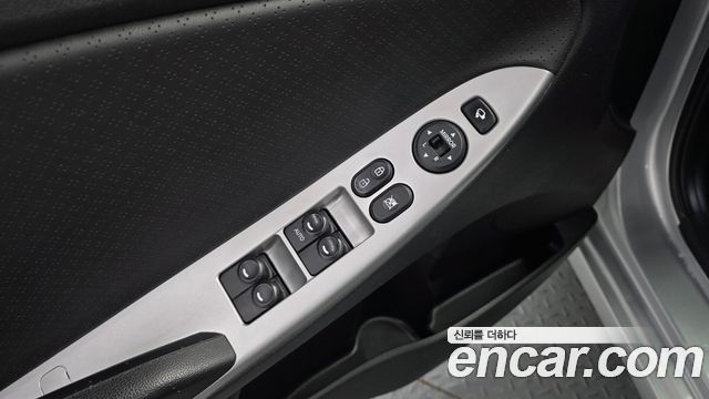 Hyundai Accent 2014 — photo 25