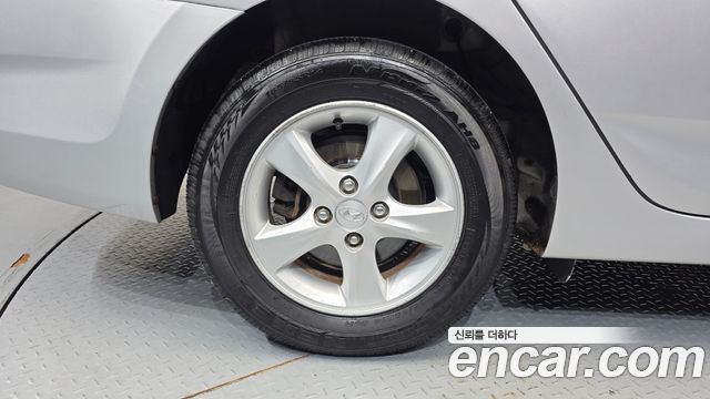 Hyundai Accent 2014 — photo 7