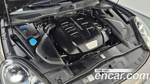 Porsche Cayenne 2016 — photo 6