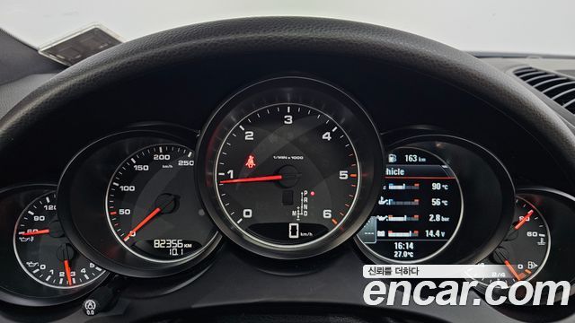 Porsche Cayenne 2016 — photo 8