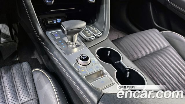 Genesis G70 2018 — photo 12