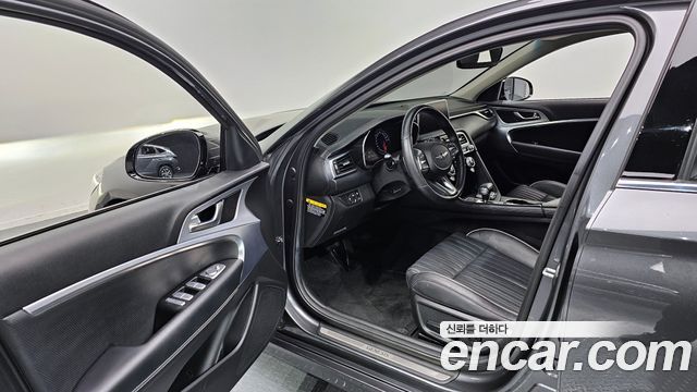 Genesis G70 2018 — photo 13
