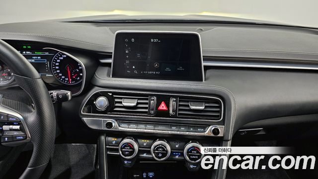 Genesis G70 2018 — photo 19