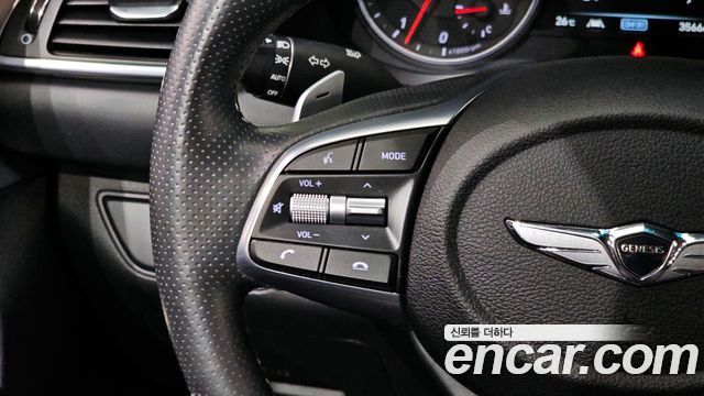 Genesis G70 2018 — photo 16