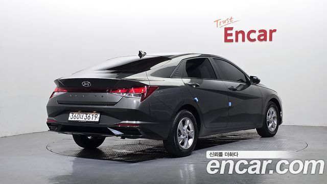 Hyundai AVANTE 2021 — photo 2