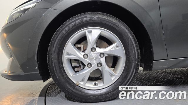 Hyundai AVANTE 2021 — photo 5