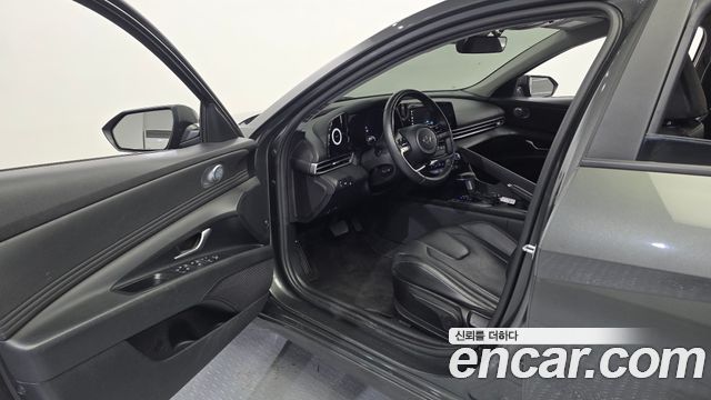 Hyundai AVANTE 2021 — photo 13