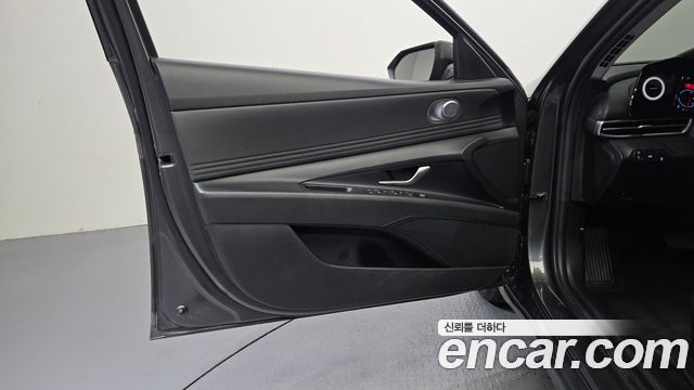 Hyundai AVANTE 2021 — photo 14