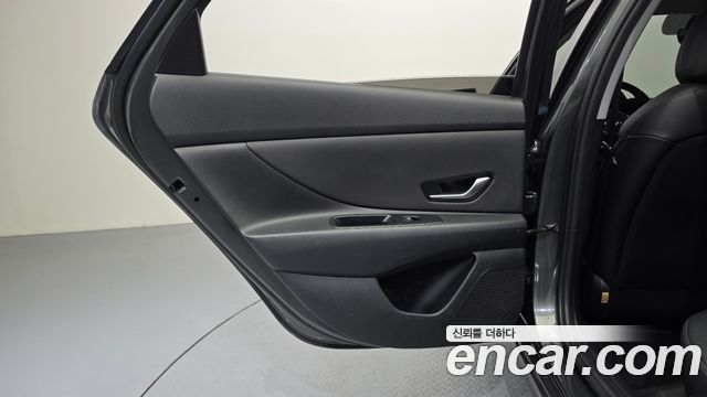 Hyundai AVANTE 2021 — photo 15