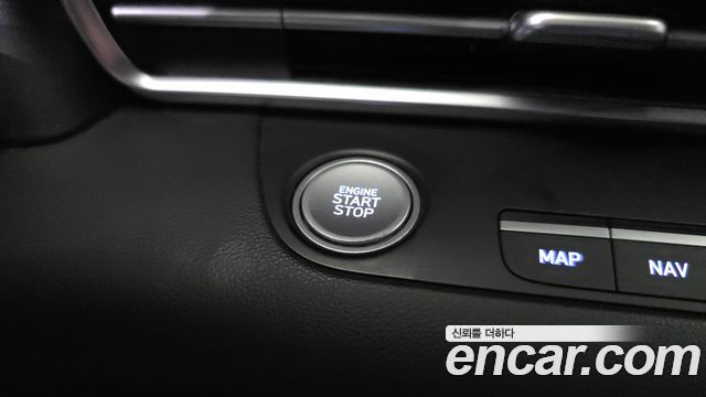 Hyundai AVANTE 2021 — photo 28