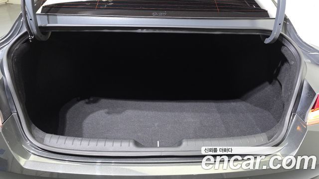 Hyundai AVANTE 2021 — photo 30