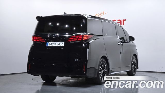 Toyota Alphard 2024 — photo 2