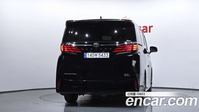Toyota Alphard 2024 — photo 4