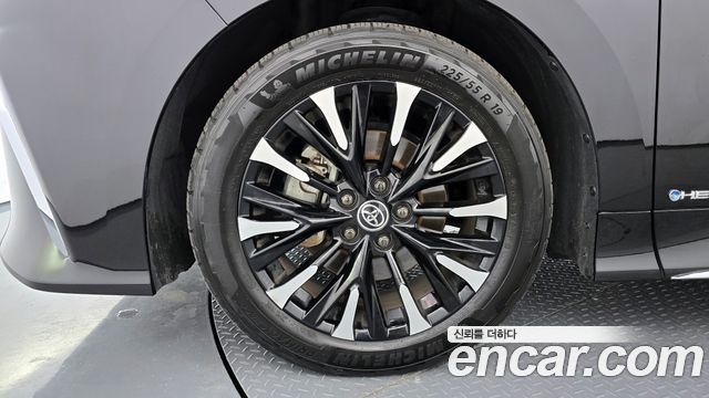 Toyota Alphard 2024 — photo 5