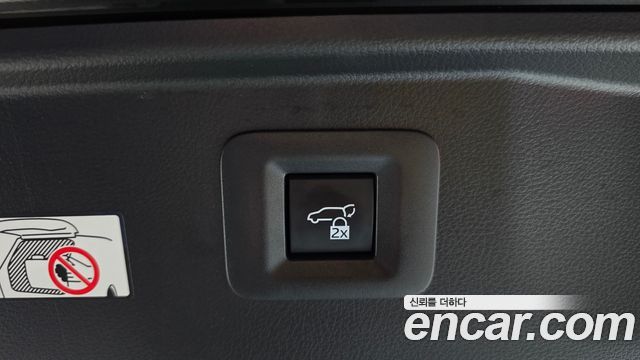 Toyota Alphard 2024 — photo 17