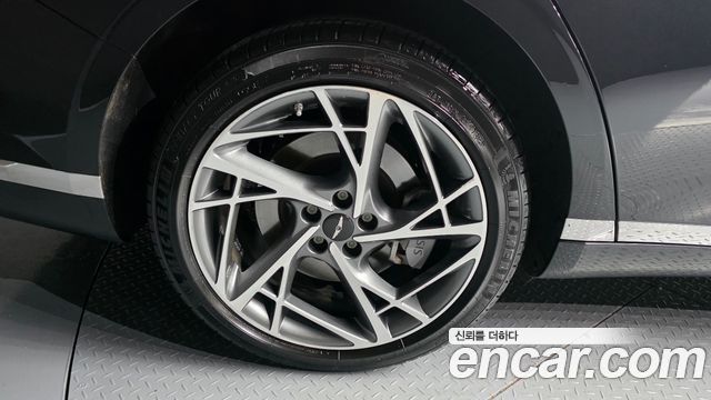 Genesis G90 2023 — photo 5