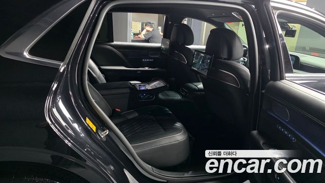 Genesis G90 2023 — photo 18
