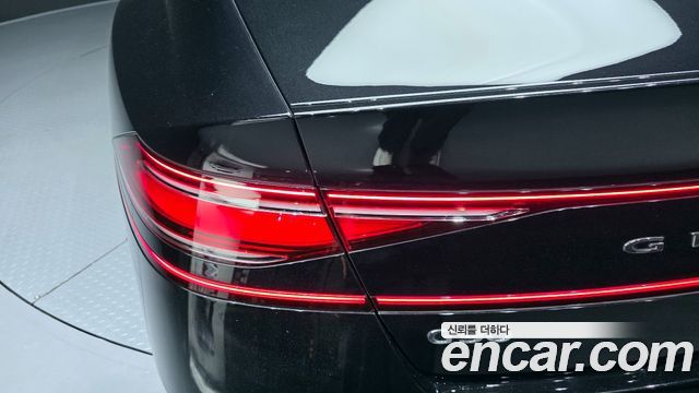 Genesis G90 2023 — photo 9