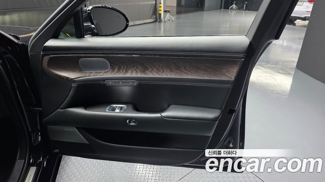 Genesis G90 2023 — photo 15