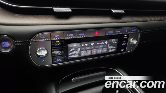 Genesis G90 2023 — photo 30