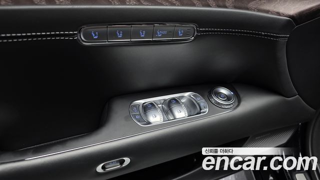 Genesis G90 2023 — photo 31