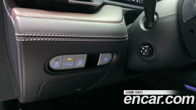 Genesis G90 2023 — photo 32