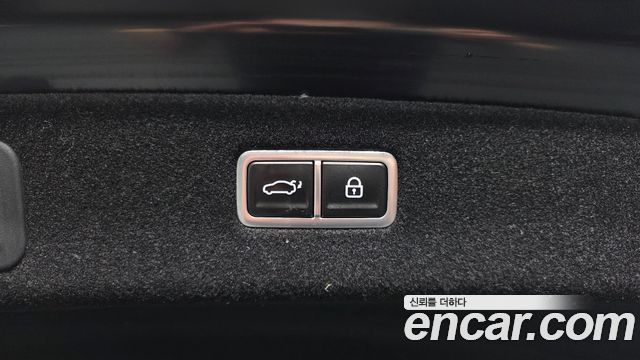 Genesis G90 2023 — photo 39