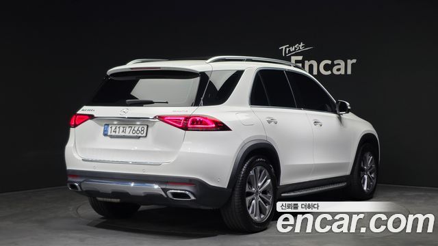 Mercedes-Benz GLE-Class 2021 — photo 2