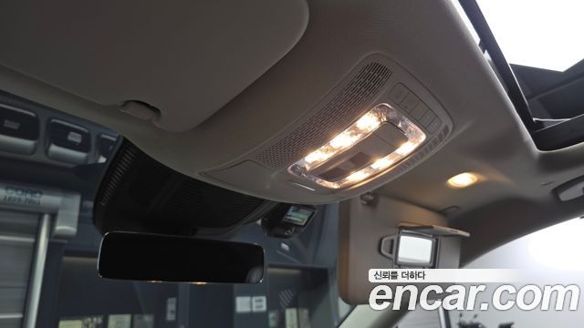 Mercedes-Benz GLE-Class 2021 — photo 16