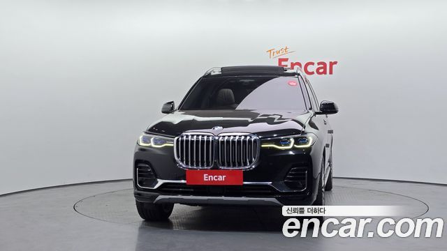 BMW X7 2021 — photo 3