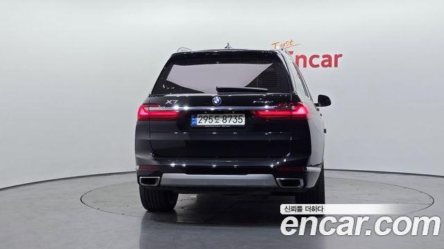 BMW X7 2021 — photo 4