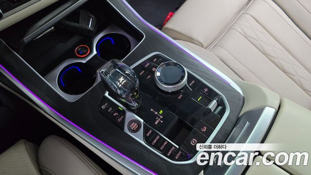 BMW X7 2021 — photo 9