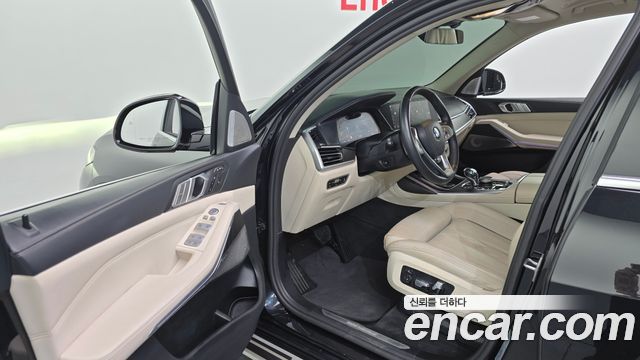 BMW X7 2021 — photo 10