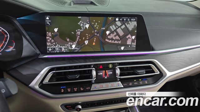 BMW X7 2021 — photo 12