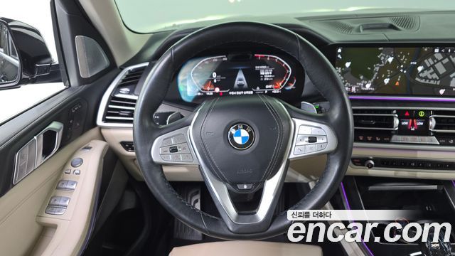BMW X7 2021 — photo 13