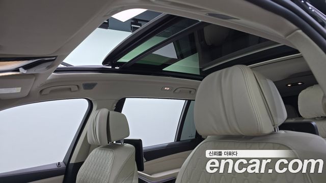 BMW X7 2021 — photo 16